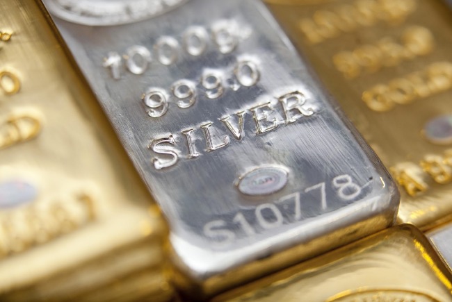 Падение цен на золото и рост серебра