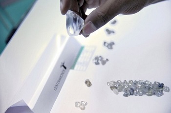 Средняя цена продажи драгоценных алмазов упала на 6% - компания Letseng