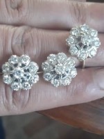 Продать серьги с бриллиантами в Москве